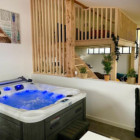 Loft Avec Jacuzzi Et Terrasse Prives Apartment ซิวริเย ภายนอก รูปภาพ