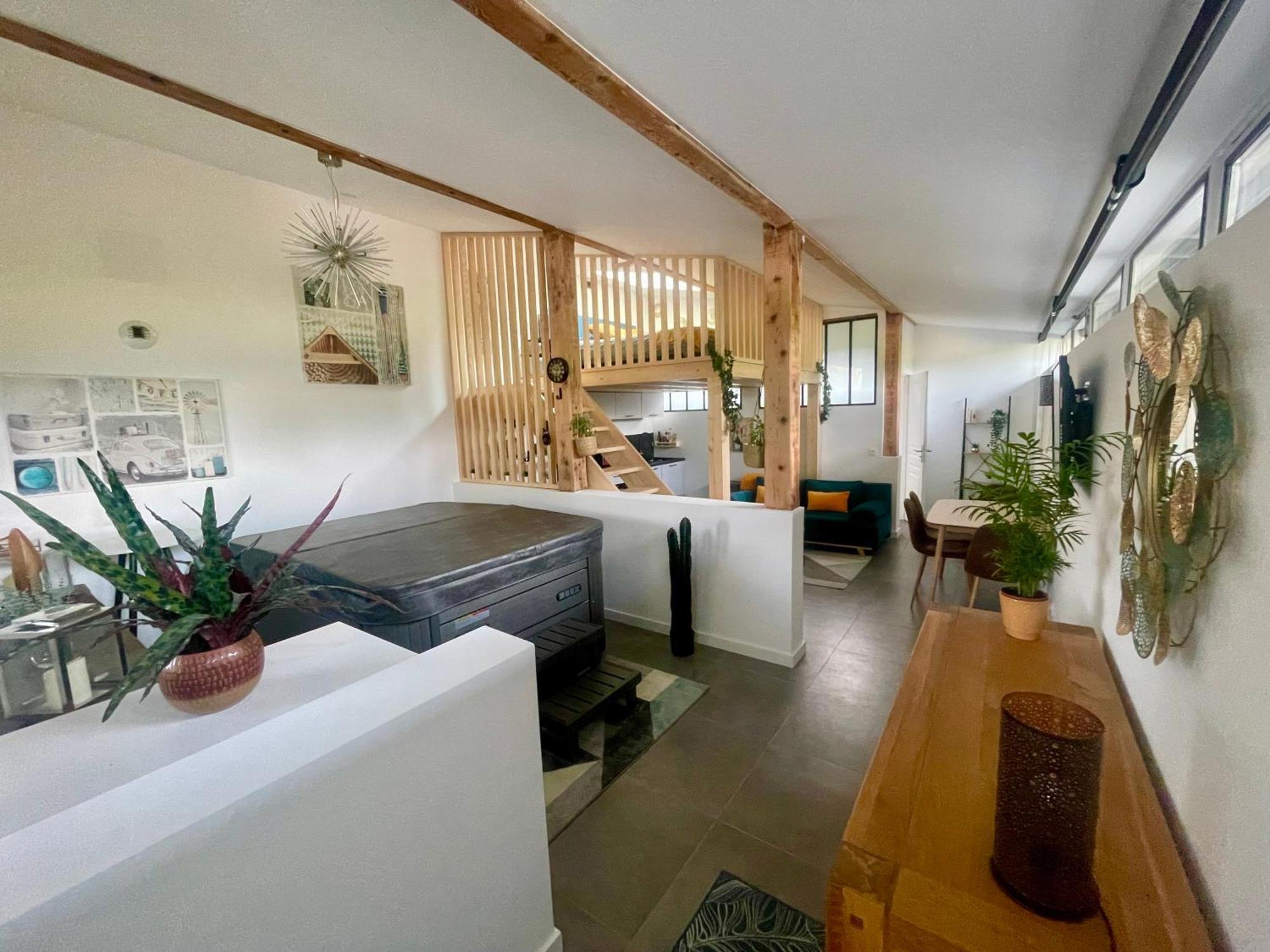 Loft Avec Jacuzzi Et Terrasse Prives Apartment ซิวริเย ภายนอก รูปภาพ