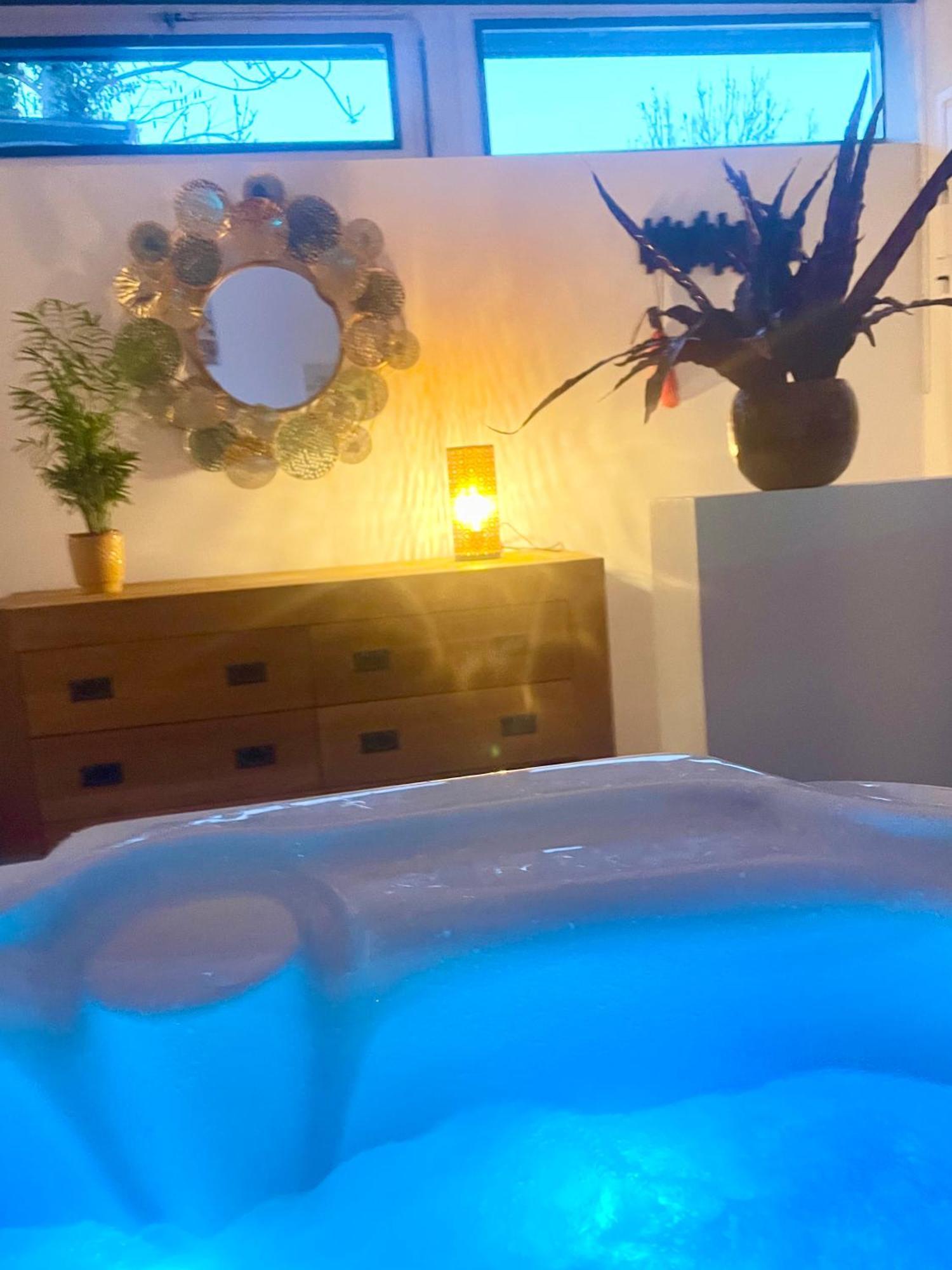 Loft Avec Jacuzzi Et Terrasse Prives Apartment ซิวริเย ภายนอก รูปภาพ
