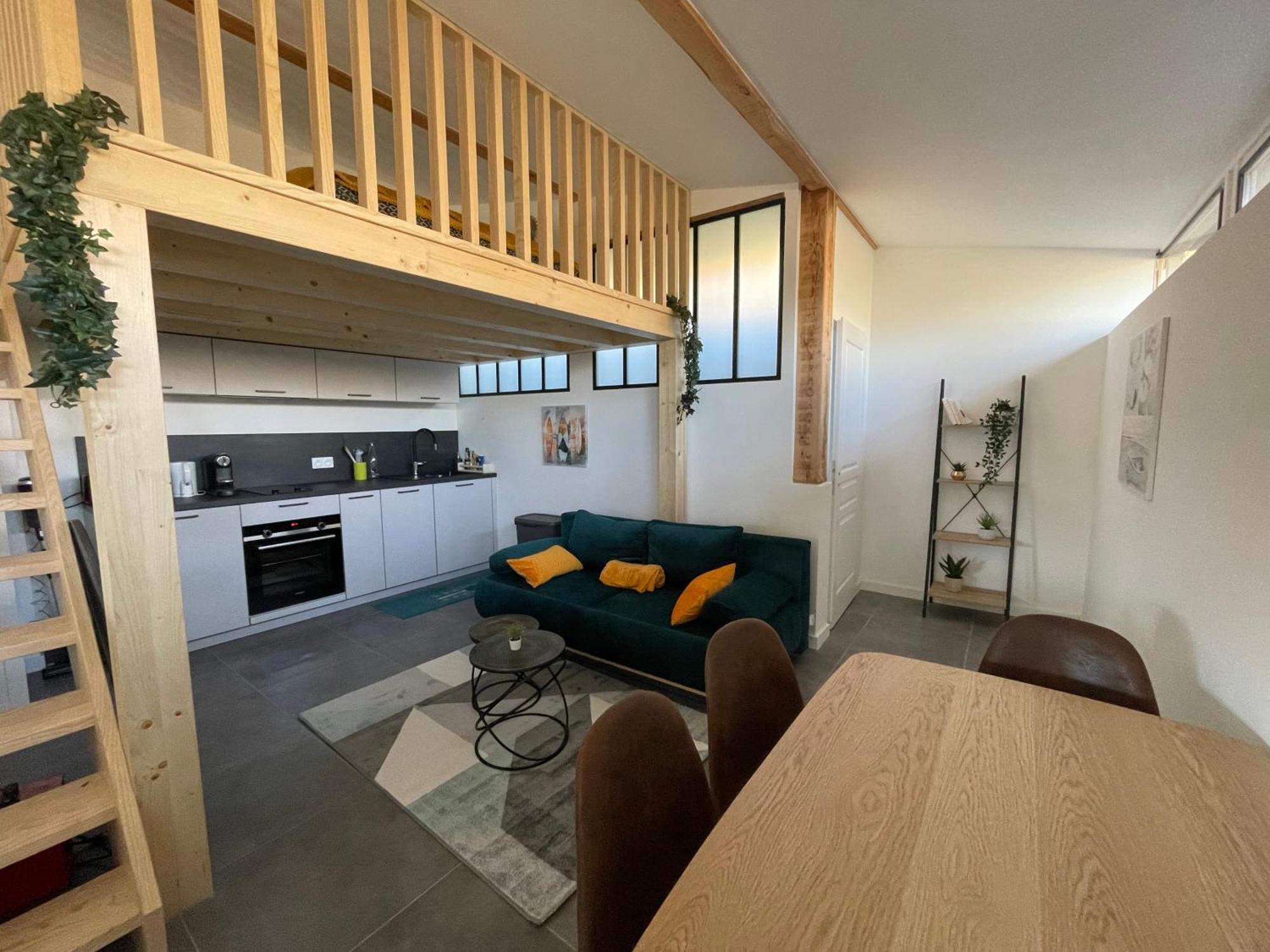 Loft Avec Jacuzzi Et Terrasse Prives Apartment ซิวริเย ภายนอก รูปภาพ